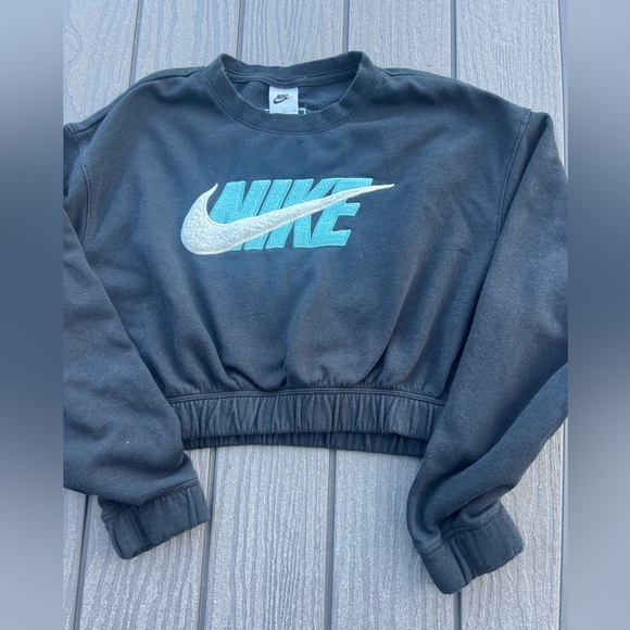 Nike Black Sweatshirt with Blue Accents - Picture 1 of 5